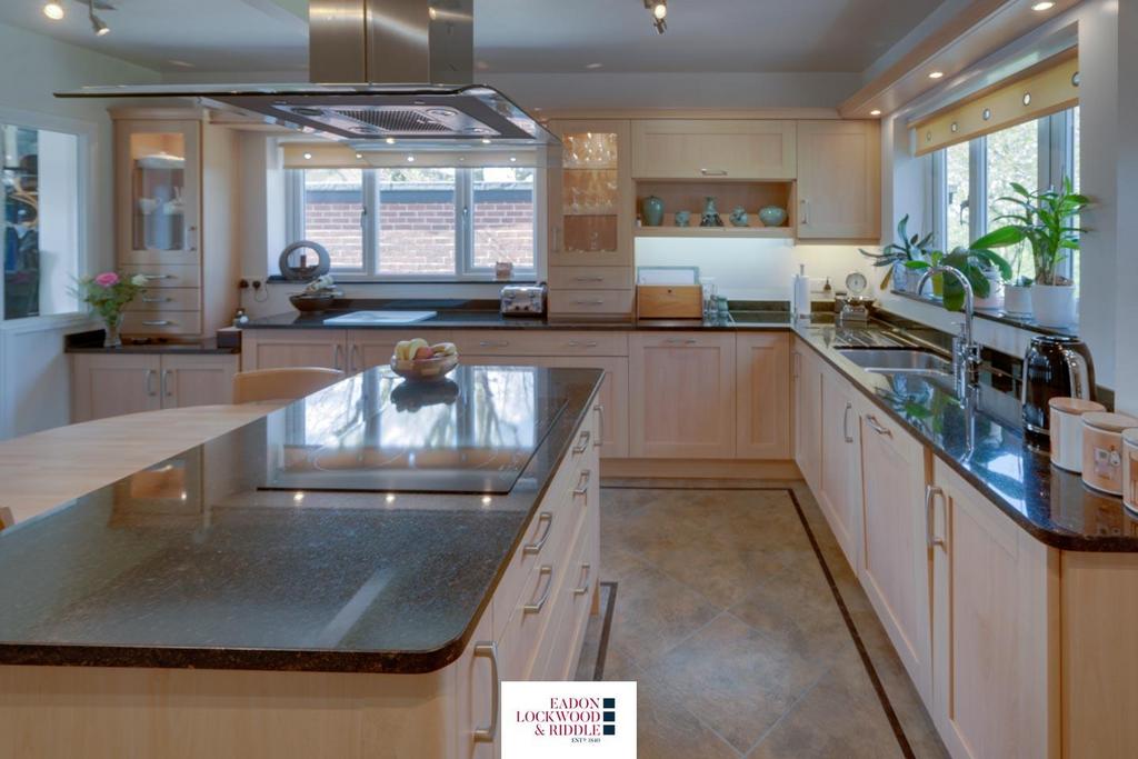 Kitchen Breakfast Room