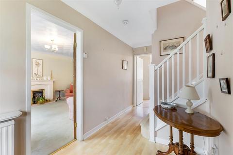 4 bedroom house for sale, Sycamore Drive, Addingham LS29