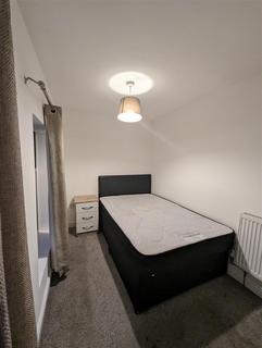 Property to rent, Harley Street, Stoke-On-Trent