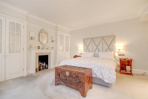 15 Bancroft Avenue, London, N2 0AR