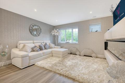 3 bedroom apartment for sale, Coppice Row, Theydon Bois, Essex