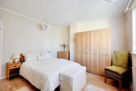 2 bedroom semi-detached house for sale, Stancliffe Avenue, Nottingham