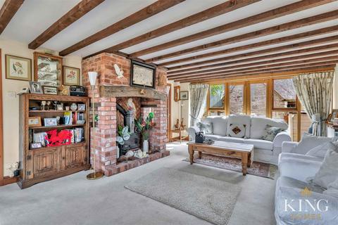 Barn Owl Cottage, Wrens Nest Farm Alcester Road, Inkberrow, Worcester, WR7 4HN