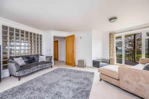 2 bedroom flat for sale, West Cliff Road, Bournemouth