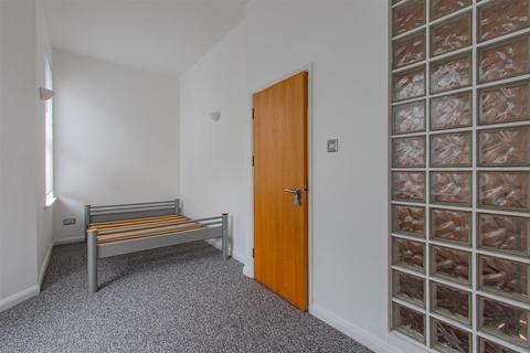 1 bedroom flat to rent, Howard Gardens, Cardiff CF24