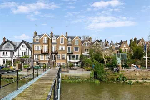 5 bedroom end of terrace house for sale, Port House, Grove Park Road, London