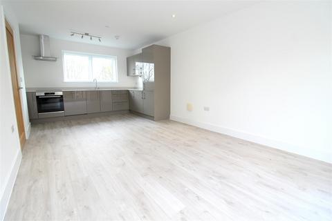 1 bedroom apartment to rent, The Birches, Sandridge Park, St Albans