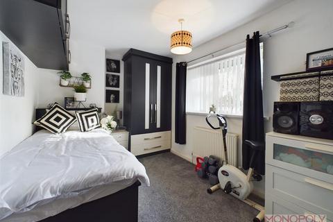 32 Aston Grove, Wrexham, LL12 7DF
