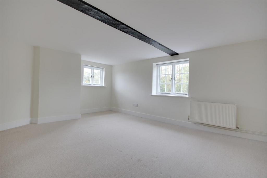 Bedroom 2.jpg