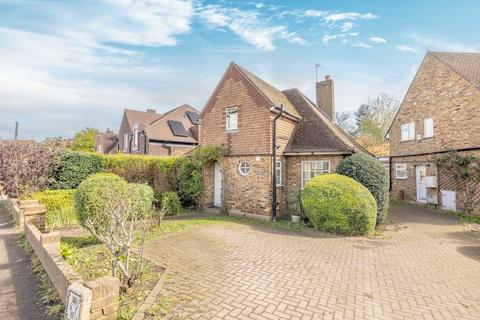 3 bedroom detached house for sale, Chequers Orchard, Iver SL0