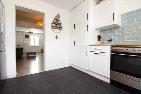 27 Astwick Road, Stotfold, Hitchin, SG5 4AT