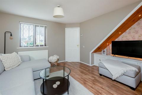 16 Primrose Court, Moreton-in-marsh, GL56 0JG