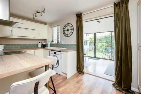 16 Primrose Court, Moreton-in-marsh, GL56 0JG