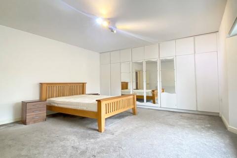 4 bedroom flat to rent, N7