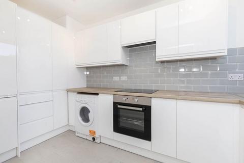 2 bedroom flat to rent, NW1