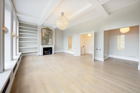 2 bedroom apartment to rent, Cheyne Place