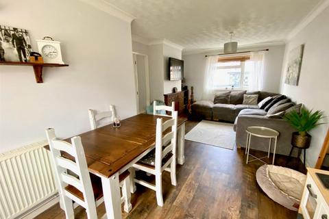 3 bedroom semi-detached house for sale, Oulton Street, Oulton, Lowestoft