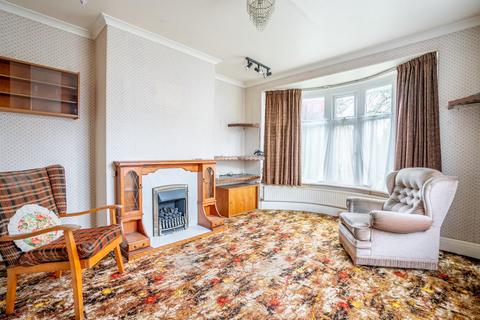 4 bedroom semi-detached house for sale, Newlands Drive, York