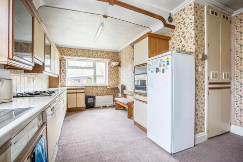 4 bedroom semi-detached house for sale, Newlands Drive, York