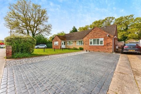 2 bedroom semi-detached bungalow for sale, Shelley Road, Colchester CO3