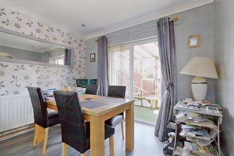 23 Ashton Drive, Frodsham, WA6 7PL