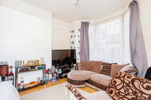 Flat 1, 40 Bath Street, Rhyl, LL18 3LU