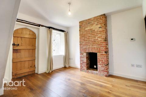 2 bedroom cottage for sale, High Street, Bedford