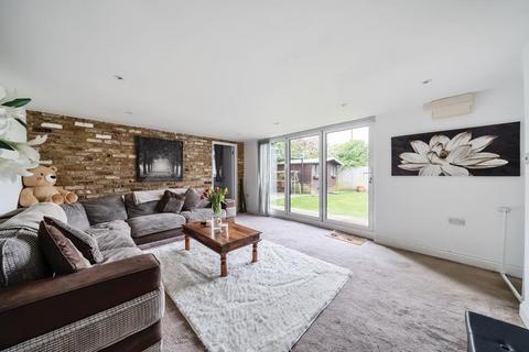 5 bedroom detached bungalow for sale, Staines-Upon-Thames,  Surrey,  TW18