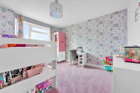 89 Greenway, Chislehurst, BR7 6JG