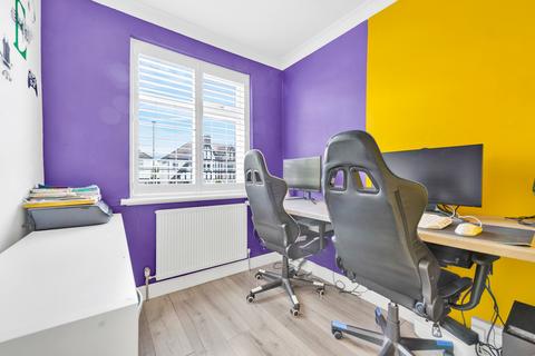 89 Greenway, Chislehurst, BR7 6JG
