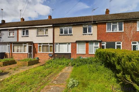 3 bedroom terraced house for sale, Crockford Park Road, Addlestone, Surrey, KT15