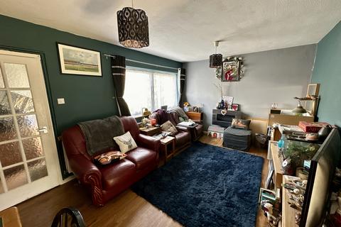 3 bedroom end of terrace house for sale, St. Osyth Close, Ipswich IP2