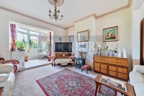 3 The Underwood, London, SE9 3EP