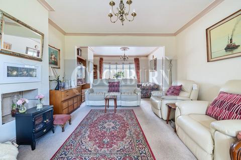 3 The Underwood, London, SE9 3EP