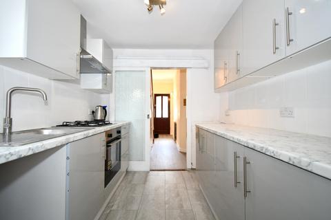 3 bedroom terraced house for sale, Martley Drive, Ilford, IG2