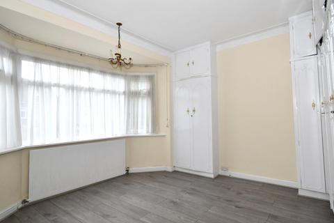 3 bedroom terraced house for sale, Martley Drive, Ilford, IG2