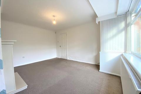 3 bedroom semi-detached house to rent, Baldock Close, Thelwall, Warrington, WA4