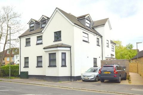 15 bedroom flat for sale, Russell Road, Shepperton, Surrey, TW17