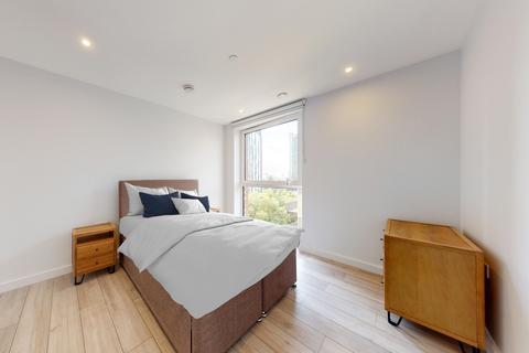 3 bedroom flat to rent, Park Central East, London, SE1