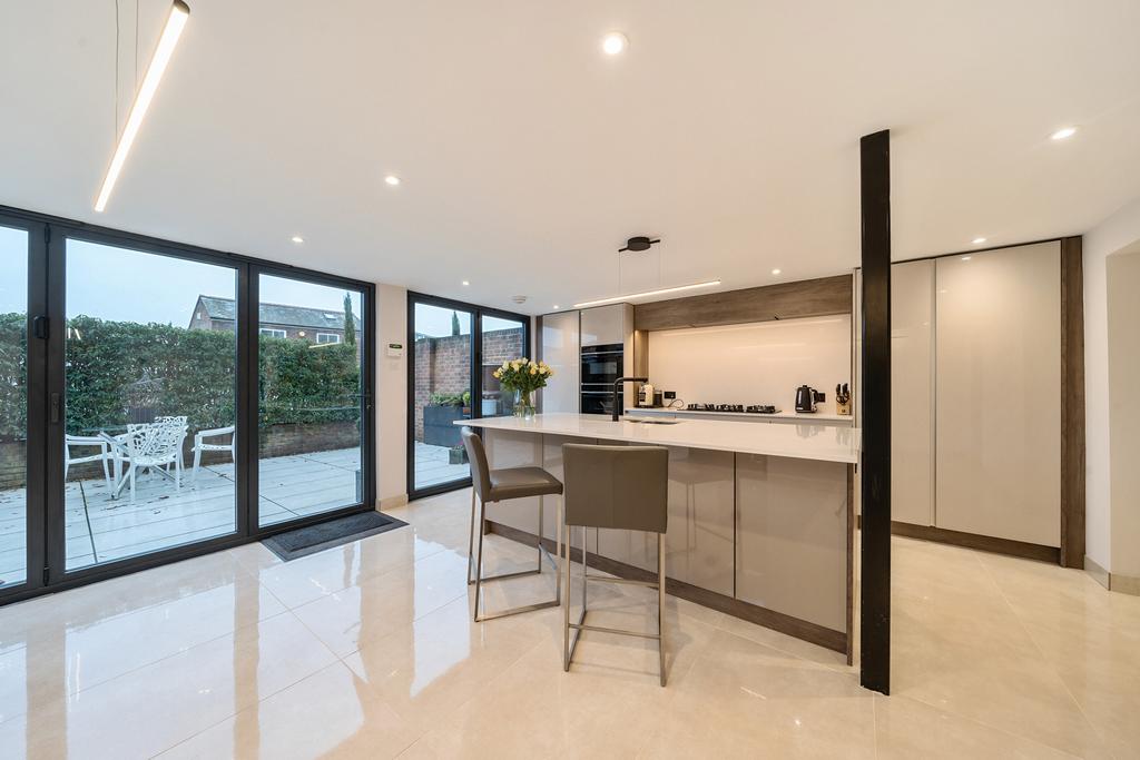 Kitchen / Dining Room