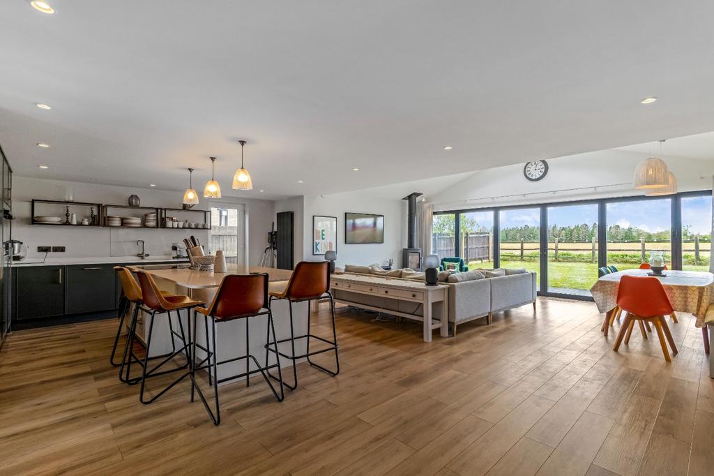 Kitchen Family Rm