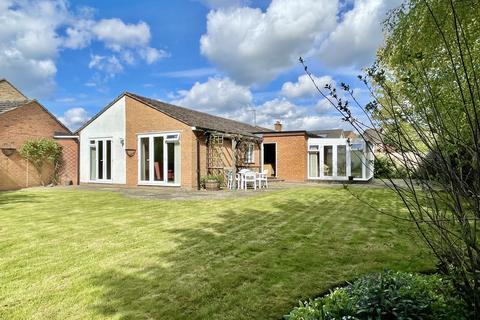 3 bedroom detached bungalow for sale, Cherry Close, Ettington CV37