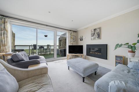 4 bedroom end of terrace house for sale, Mallon Dene, Rustington, BN16