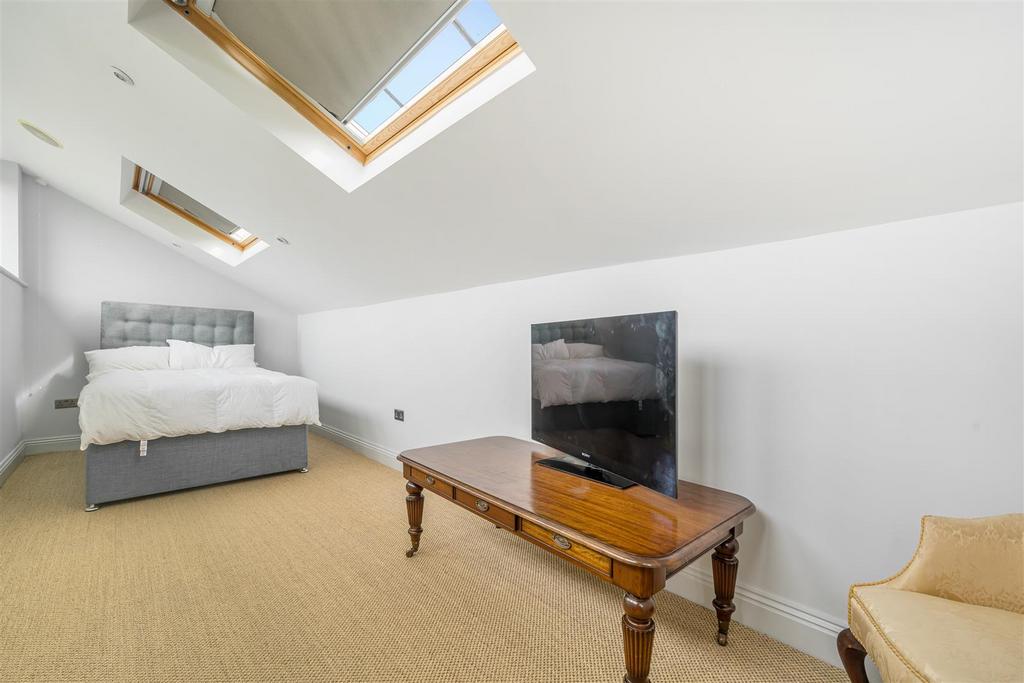 Annexe - Bedroom 3