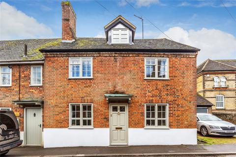 4 bedroom house to rent, The Street, Puttenham, Guildford, Surrey, GU3
