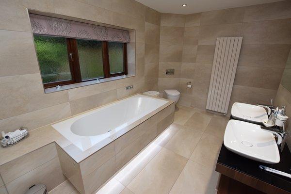 Bath &amp; shower room