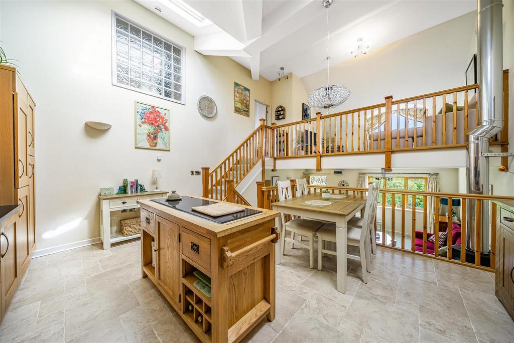 Breakfast Room