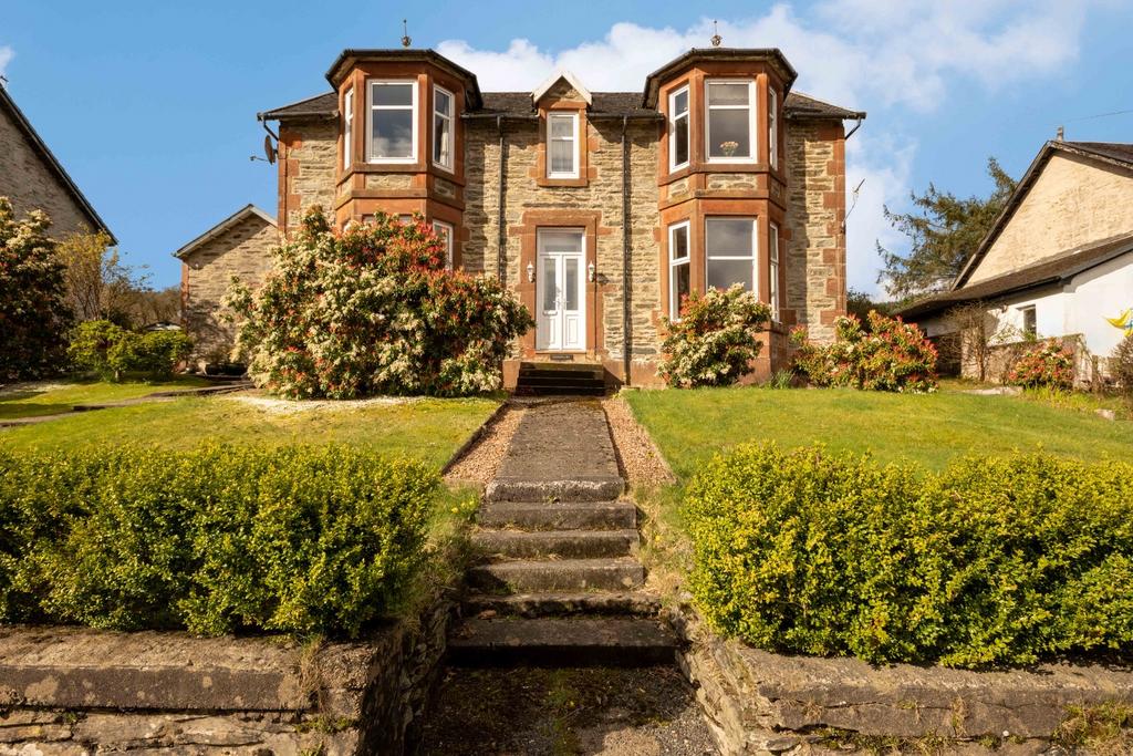1 Travancore, Sandbank, Dunoon 3 bed ground floor flat for sale £150,000