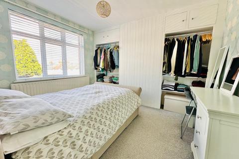 2 Acorn Road, Gillingham, ME7 2EX