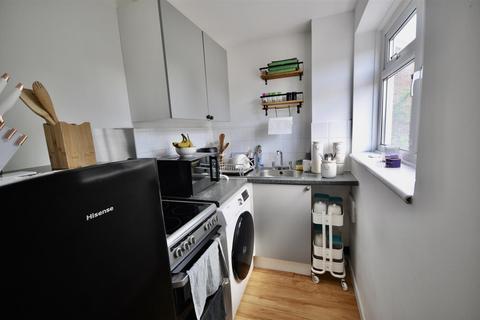 1 bedroom flat for sale, Deane Drive